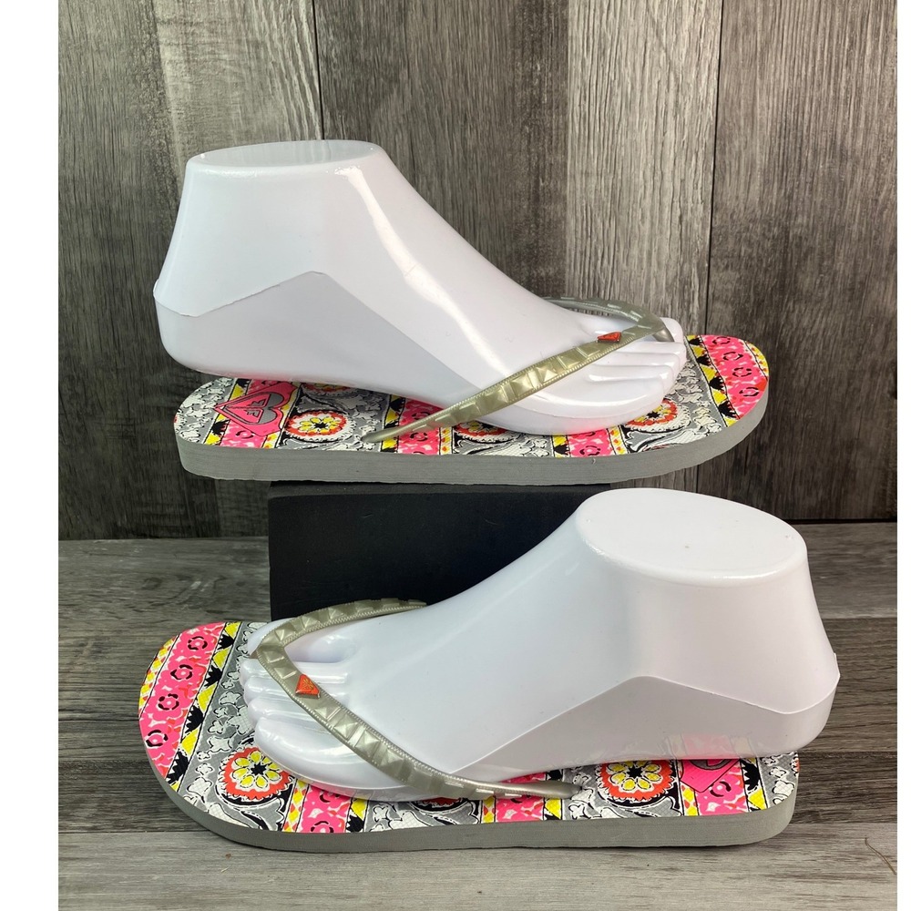 Roxy Womens Size 7 Flip Flop Sandals Pink Grey Floral Paisley Studded Gold Strap